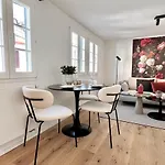 Semesterbostad Awara